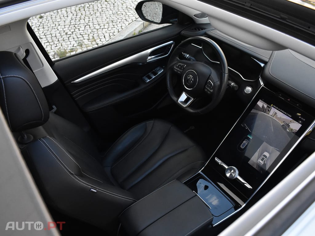 MG Marvel R 70 kWh AWD Performance