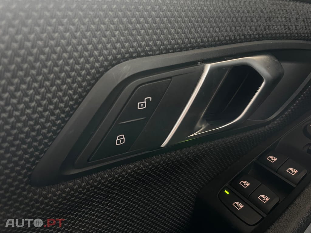 BMW 330 e iPerformance Advantage