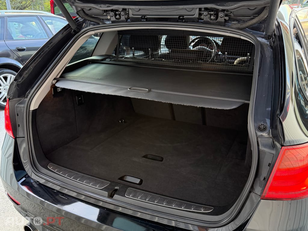 BMW 318 d Touring Line Modern