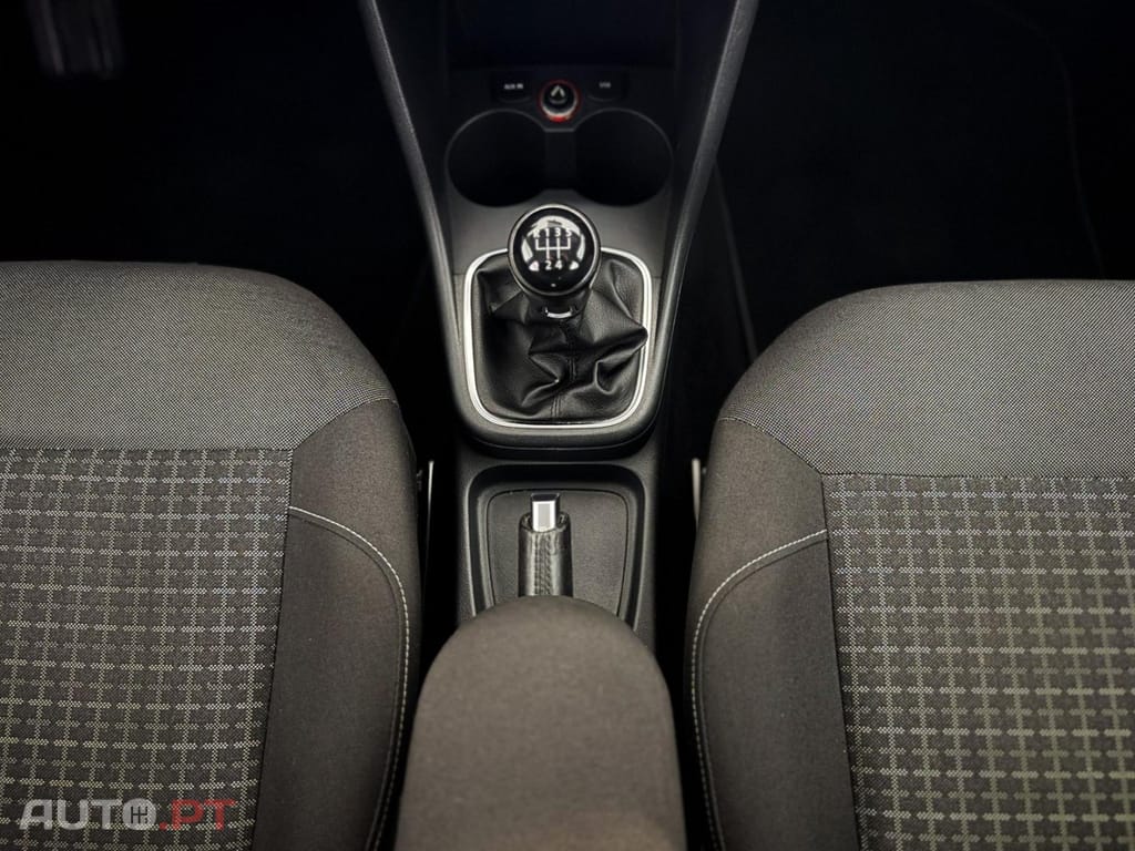 Volkswagen Polo 1.2 TSi Confortline Nav