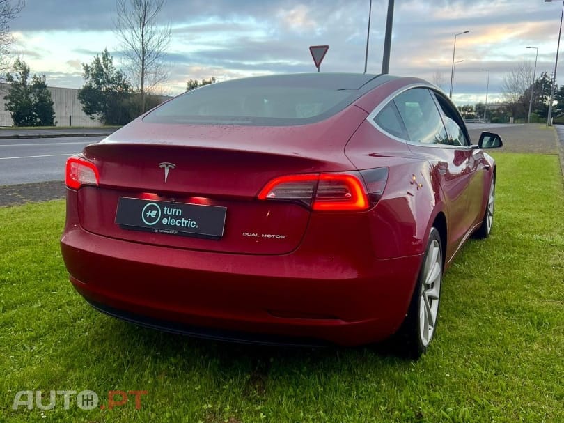 Tesla Model 3 Long-Range Dual Motor AWD