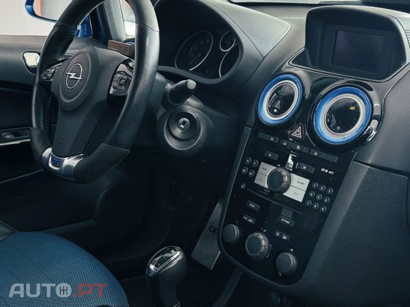 Opel Corsa 1.6 Turbo OPC
