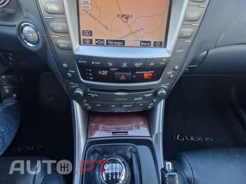 Lexus IS 220 d Base 11