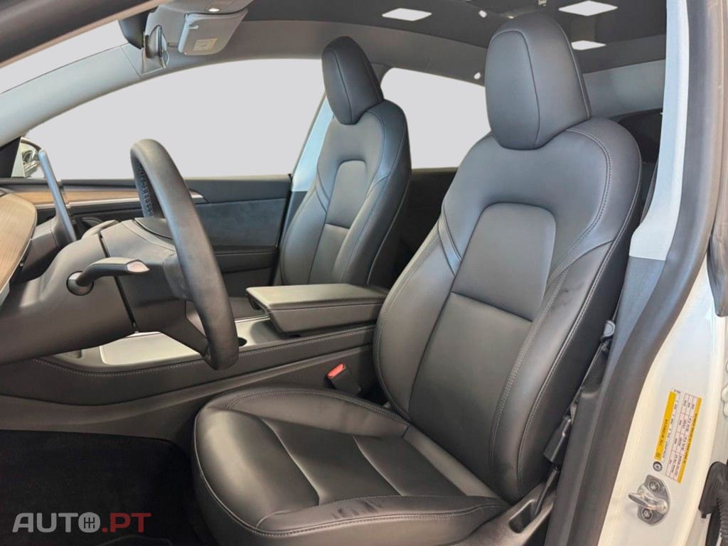 Tesla Model Y I.V.A DEDUTIVEL Performance Dual Motor AWD 