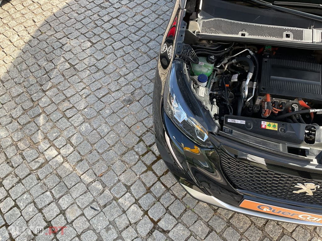 Peugeot E-2008 50 kWh Active