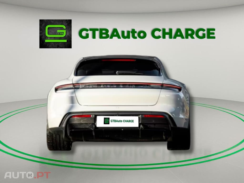 Porsche Taycan I.V.A DEDUTIVEL Turbo
