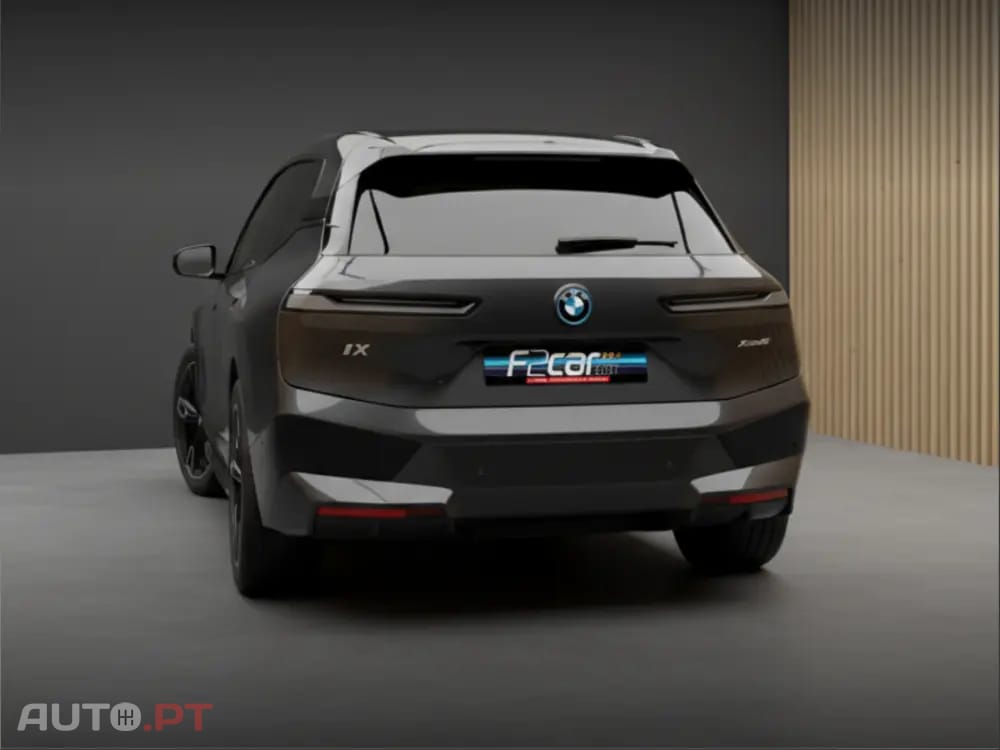 BMW iX xDrive 40 Pack Desportivo