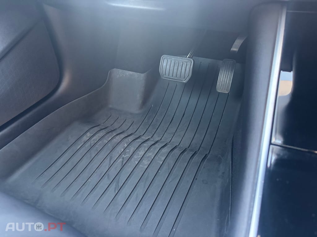 Tesla Model 3 Long Range Tração Traseira