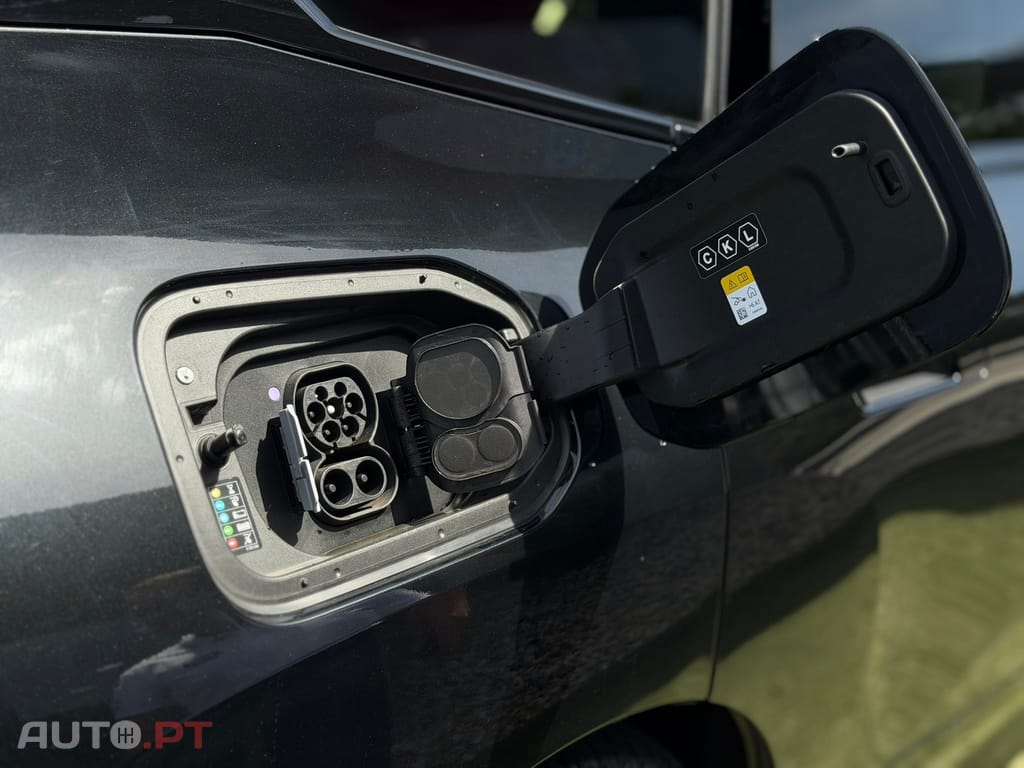 BMW iX xDrive 40 Pack Desportivo
