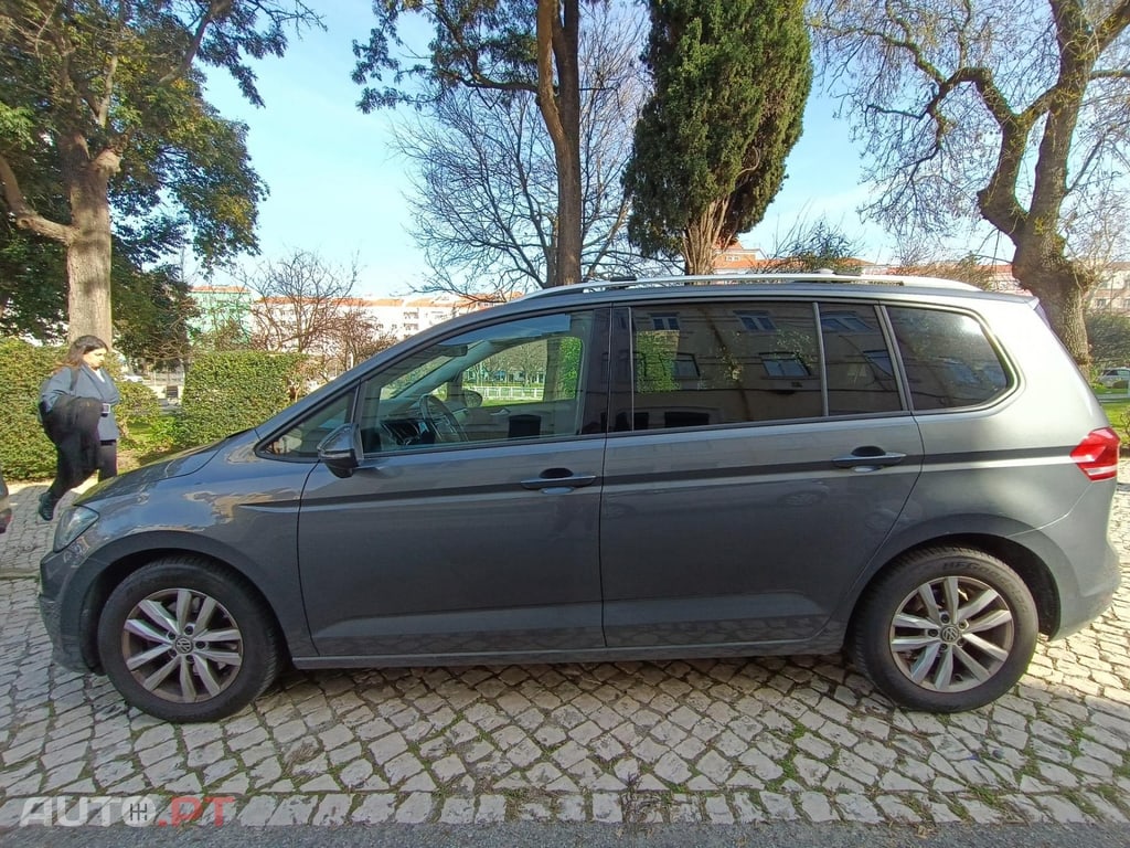 Volkswagen Touran 7 Lugares 1.6 TDI Confortline