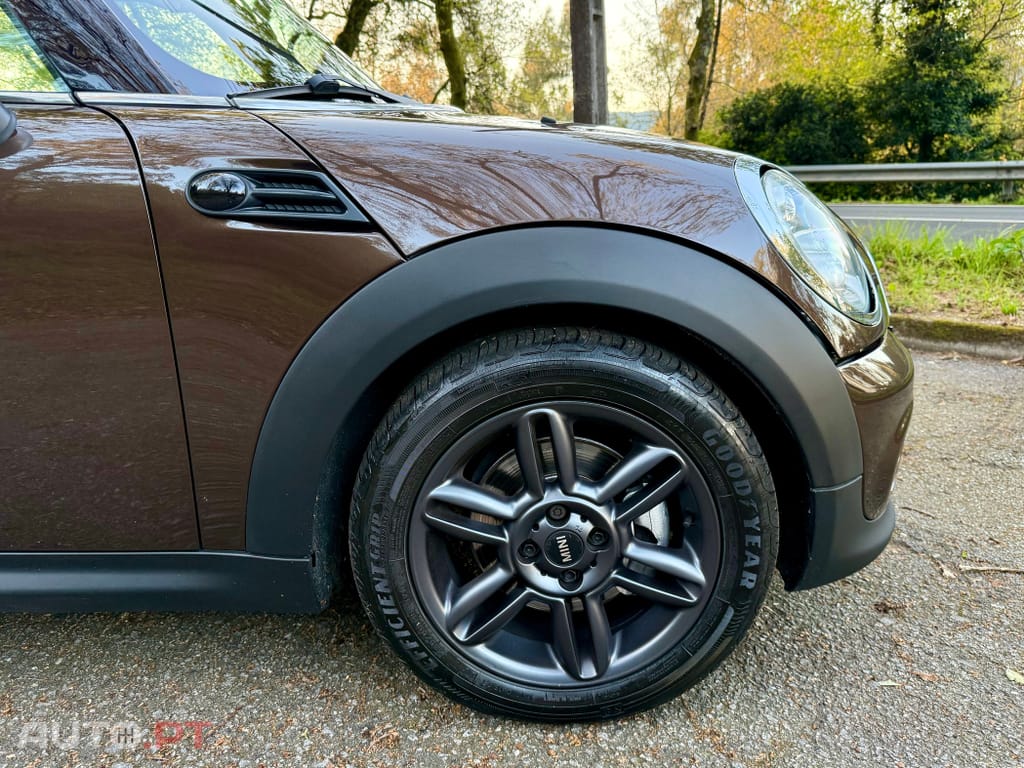 MINI Clubman Cooper D