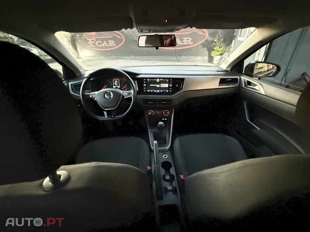 Volkswagen Polo 1.0 Confortline