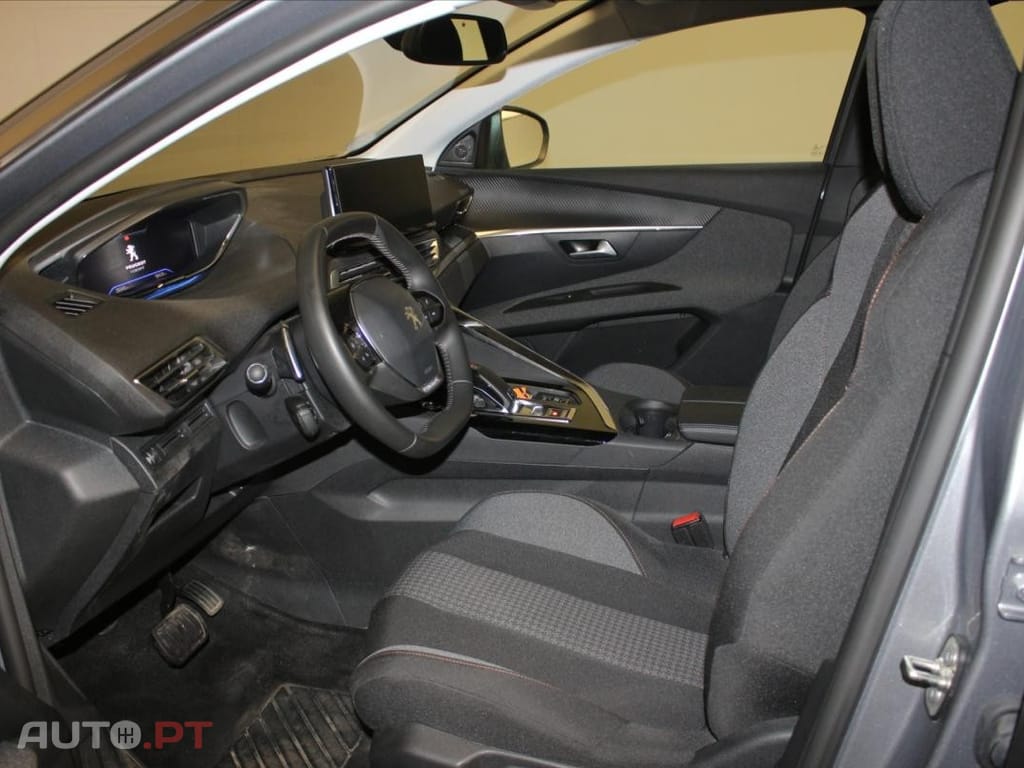 Peugeot 3008 1.5 BlueHDi Active