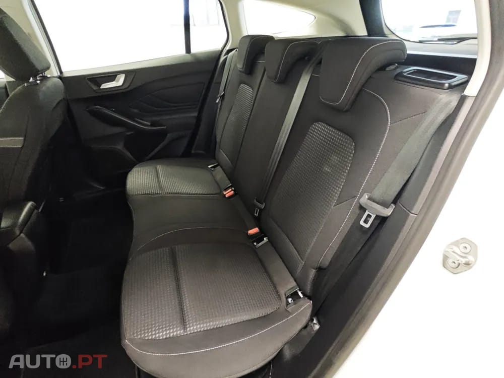 Ford Focus SW 1.0 EcoBoost MHEV Connected