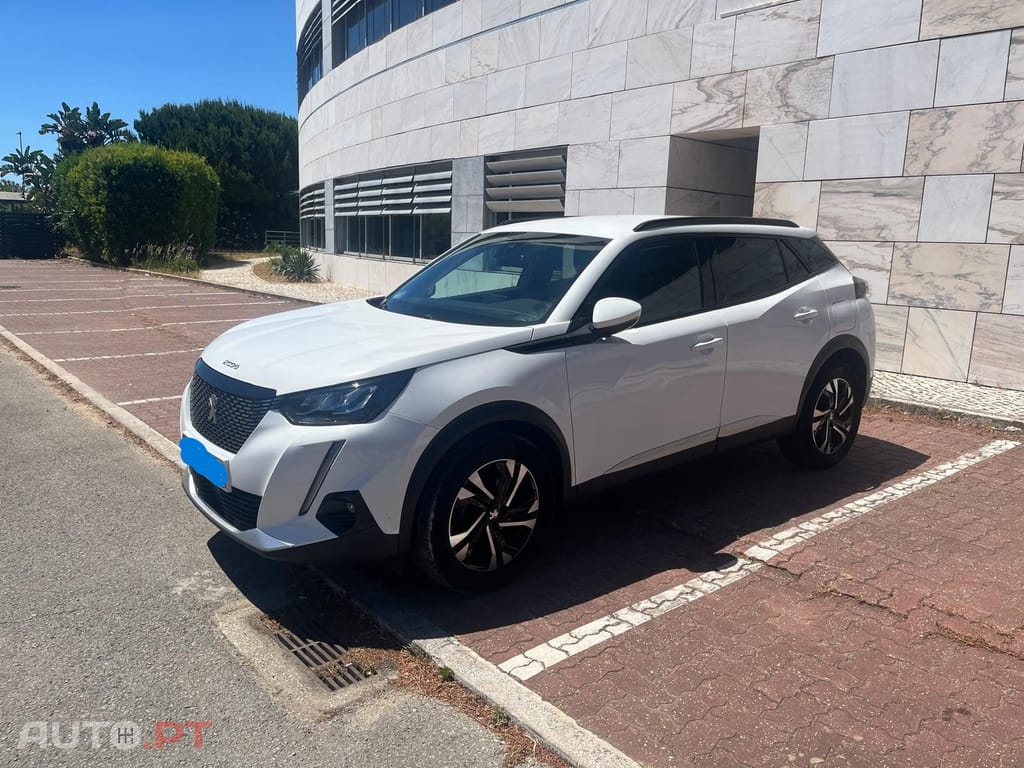 Peugeot 2008 1.2 PureTech Allure