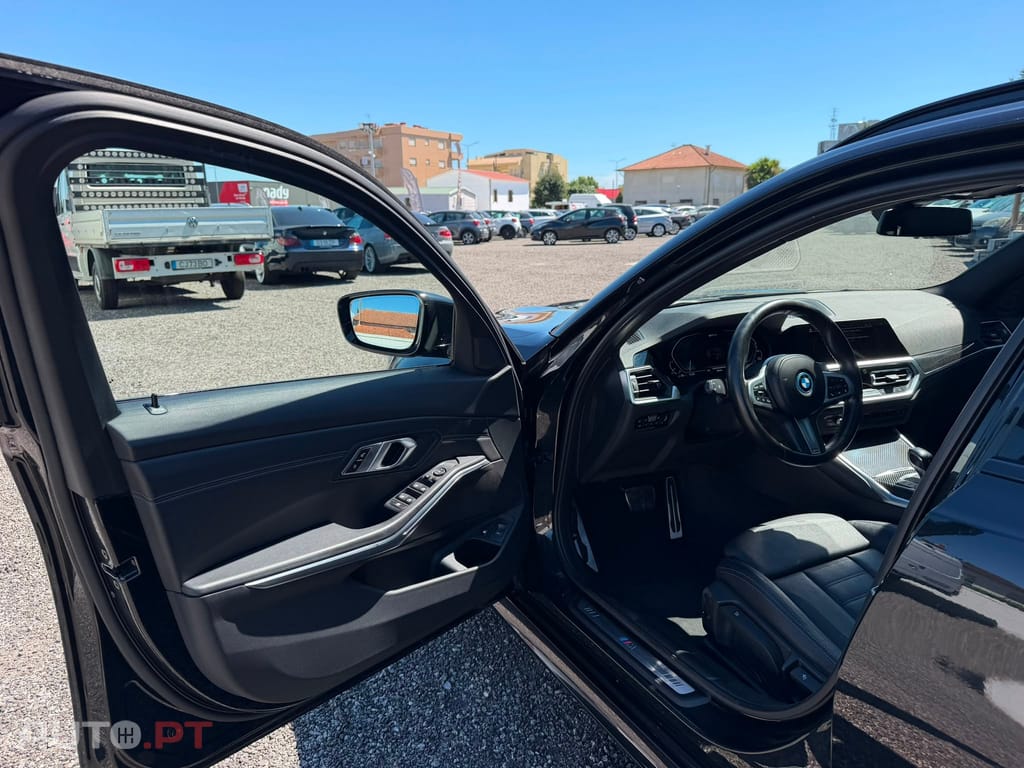 BMW 330 e Touring Pack M Auto
