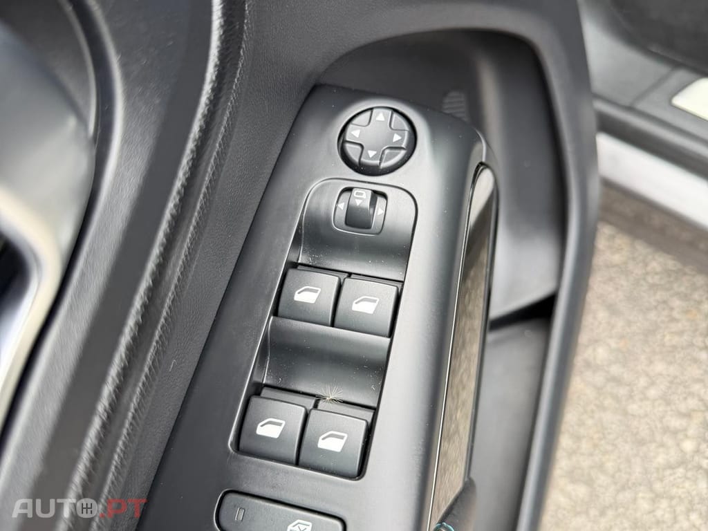 Citroen C5 Aircross 1.6 Hybrid Shine e-EAT8