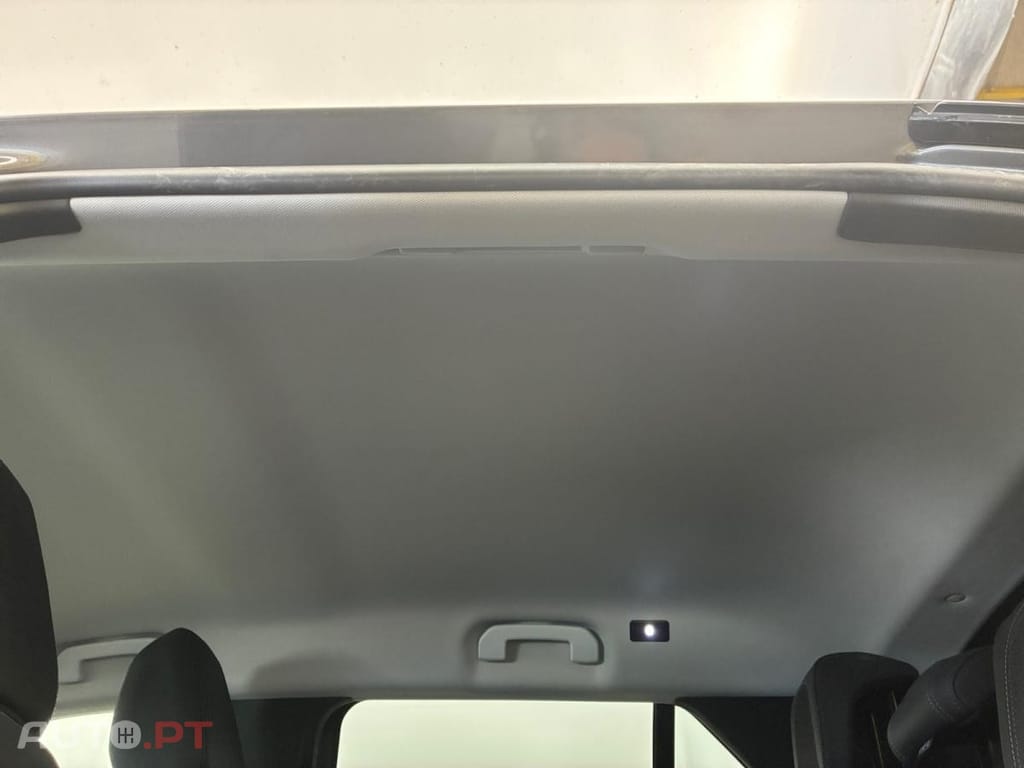 Peugeot 2008 1.2 PureTech Allure EAT8