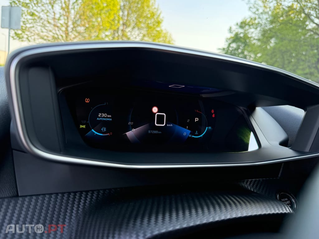 Peugeot 2008 1.2 PureTech Allure Pack EAT8