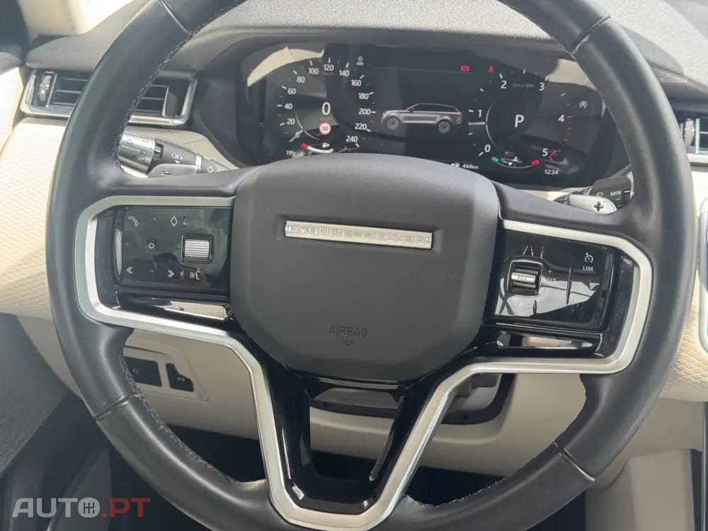 Land Rover Velar 2.0 D200 AWD Dynamic SE