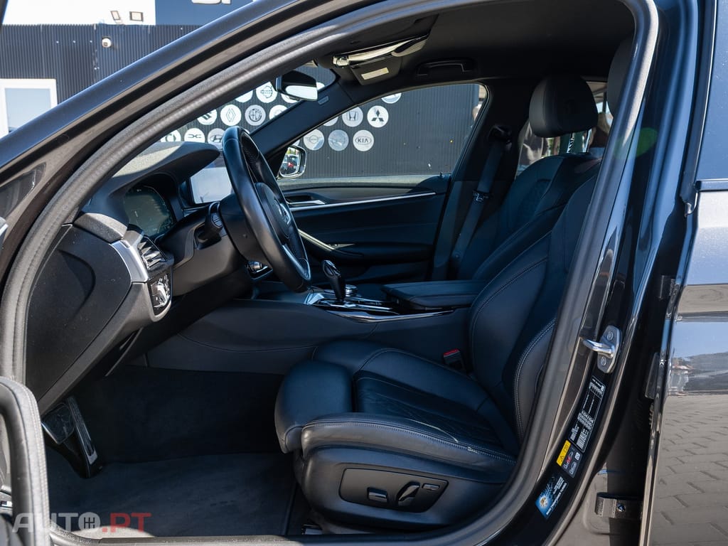 BMW 530 e Pack M — fotografia 13