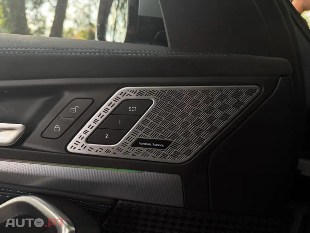 BMW iX2 xDrive30 Pack Desportivo M Pro