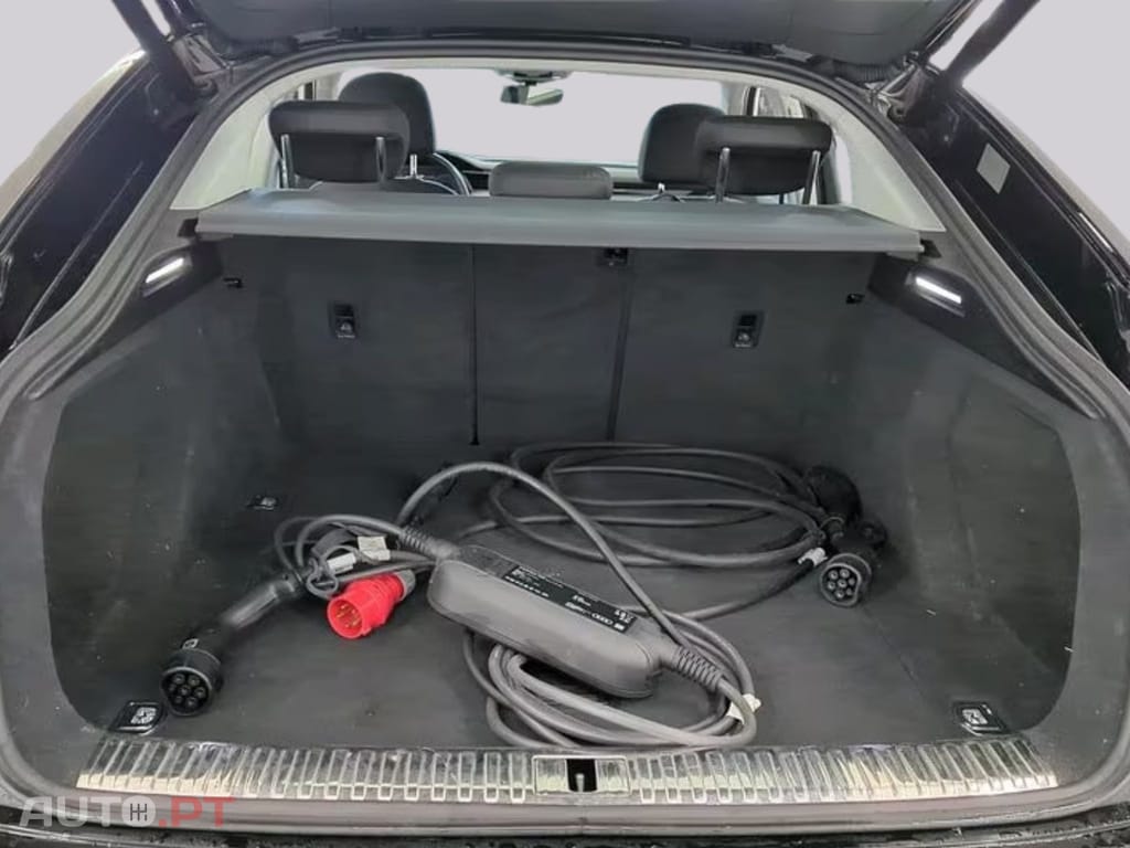 Audi E-Tron 50 Quattro I.V.A DEDUTIVEL 