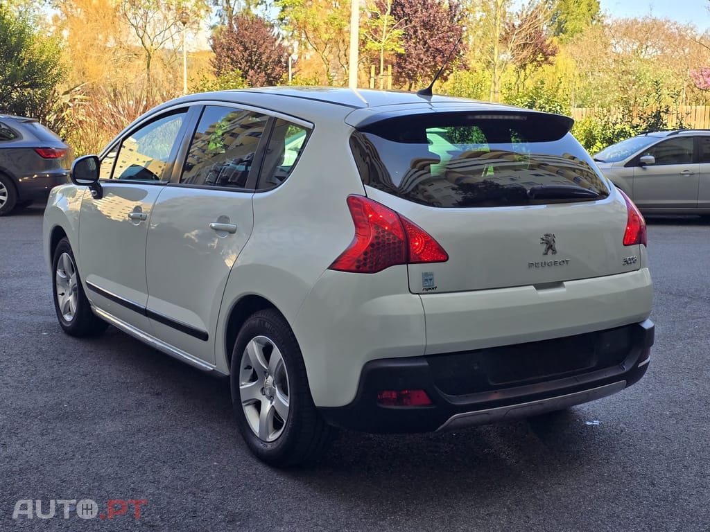 Peugeot 3008 2000 HDi hybrid4