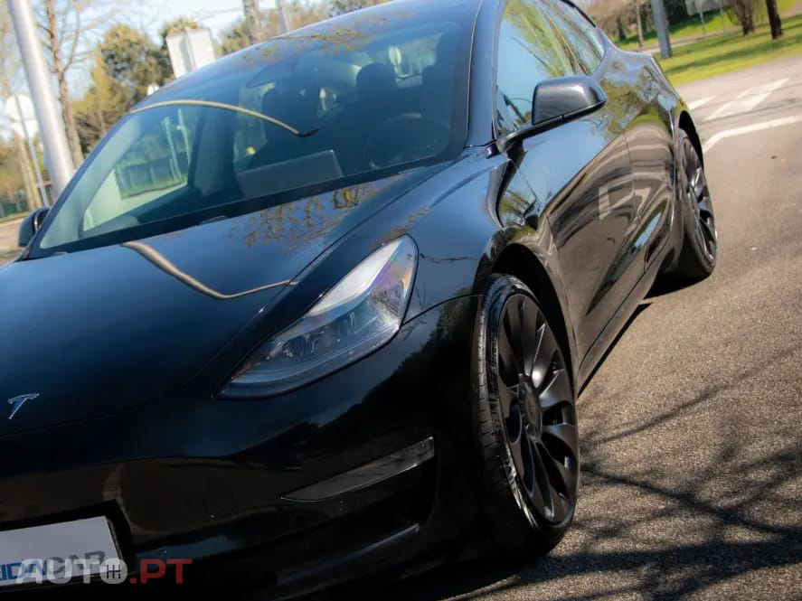 Tesla Model 3 Long Range AWD Dual Motor Performance