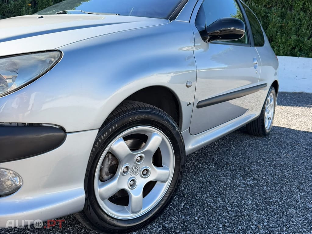 Peugeot 206 1.6 GTi