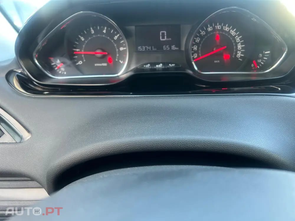Peugeot 208 1.4 VTi Access