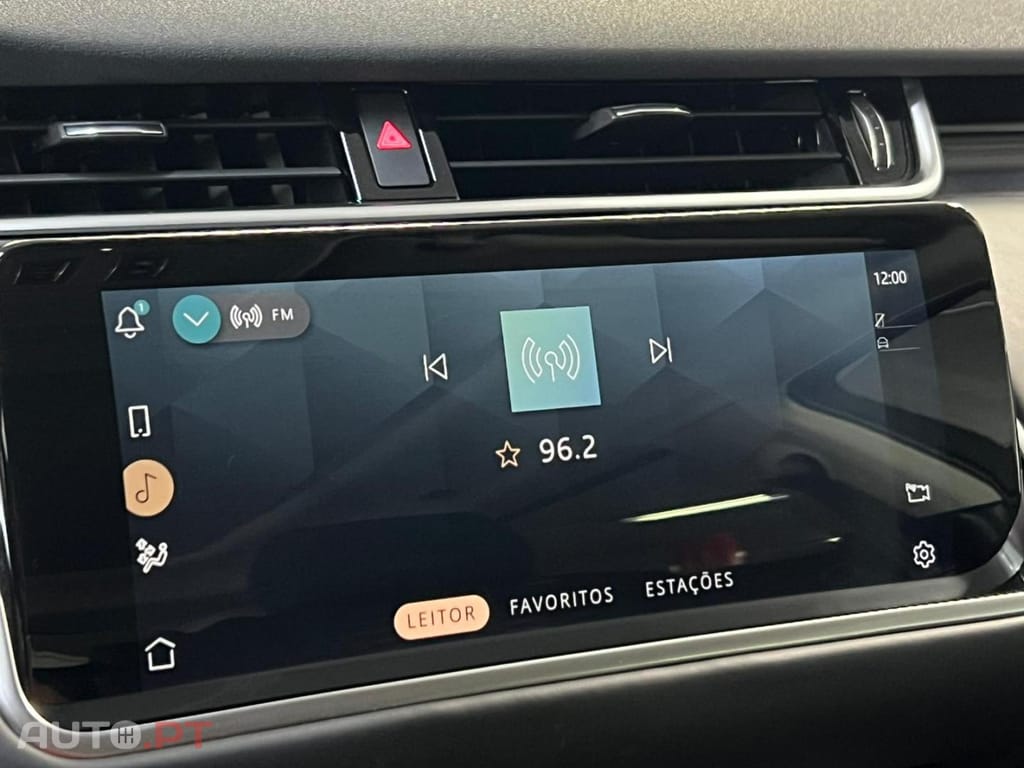Land Rover Evoque 1.5 I3 PHEV 300 AWD Auto R-Dynamic