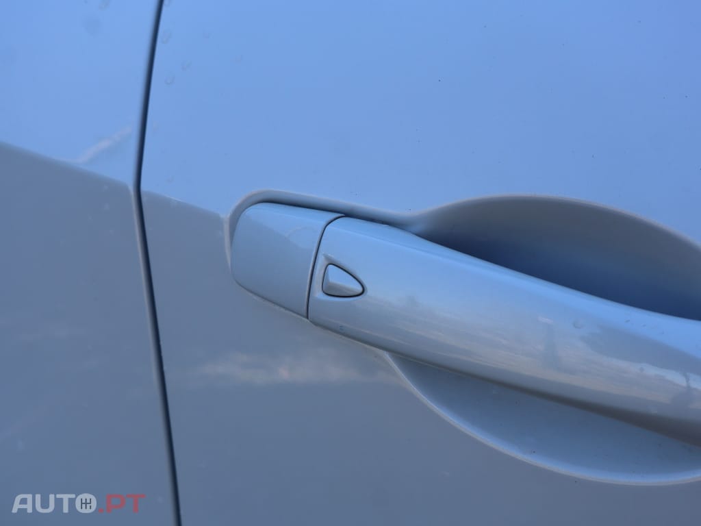 Nissan Micra 0.9 IG-T BOSE Limited Edition S/S