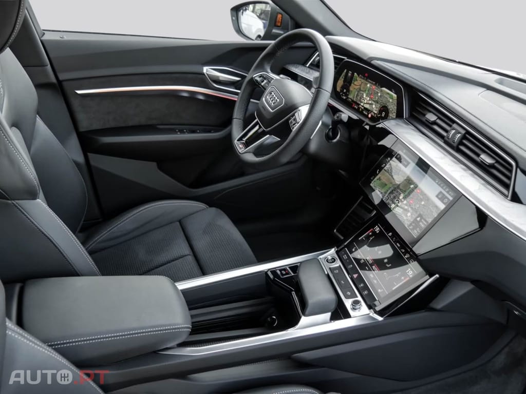 Audi Q8 E-Tron I.V.A DEDUTIVEL 55 quattro S LINE