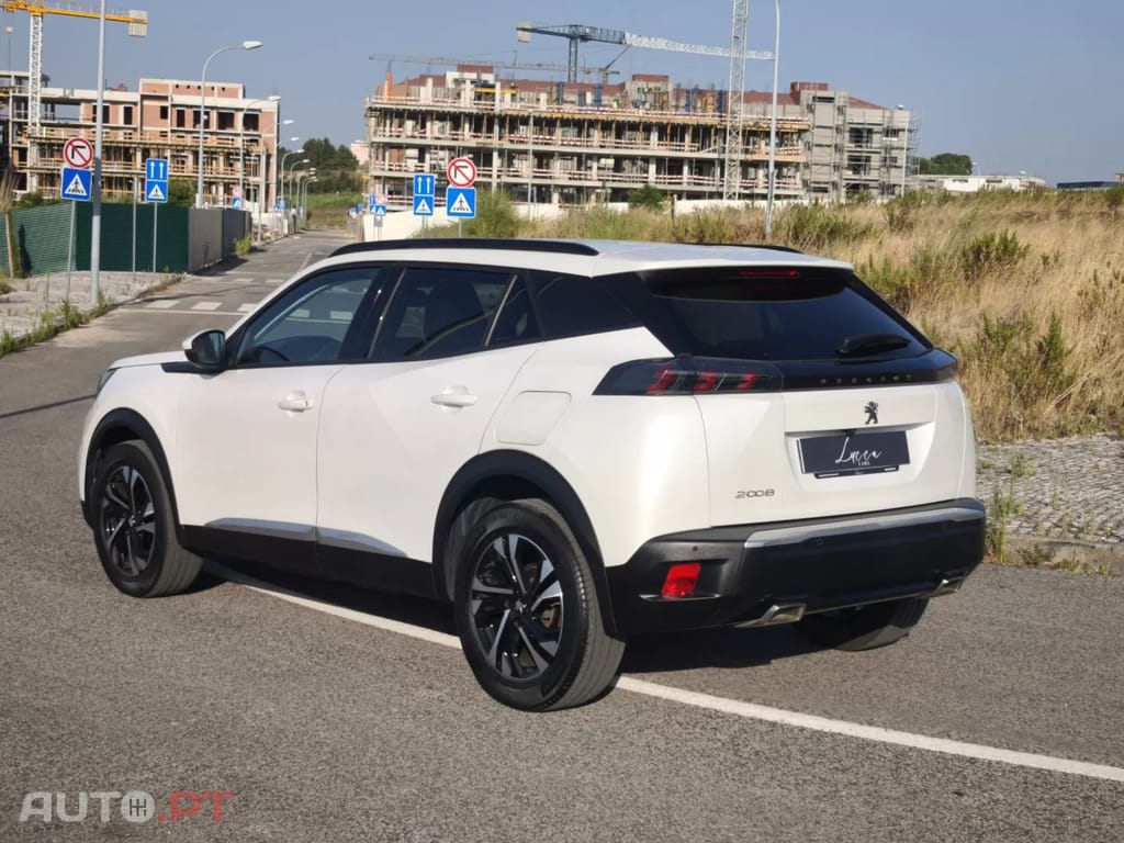 Peugeot 2008 PureTech 130 EAT8 Allure