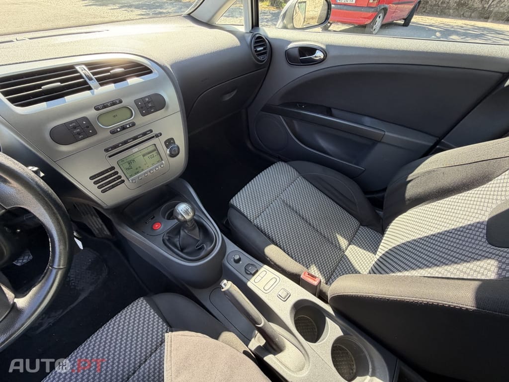 Seat Leon 1.6 TDI DPF Style