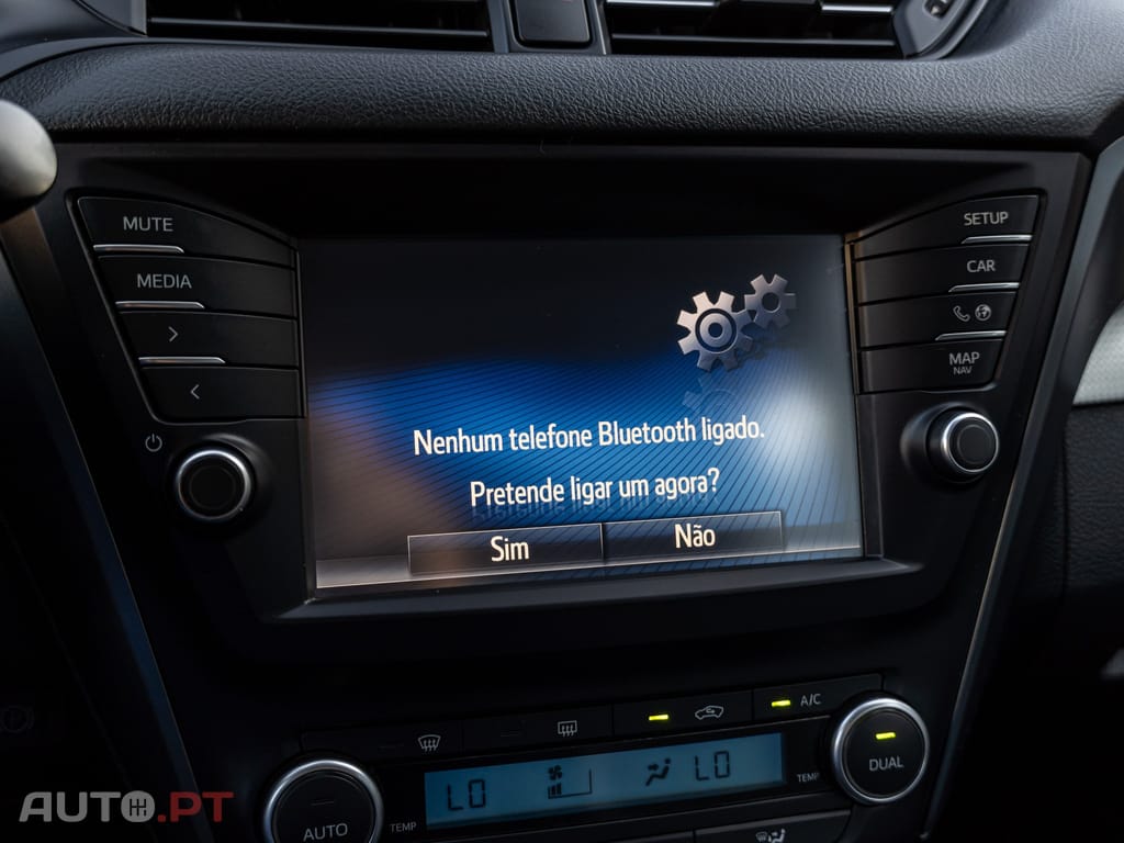 Toyota Avensis 2.0 D-4D Premium