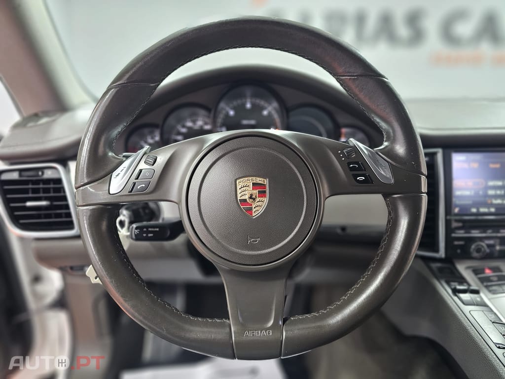 Porsche Panamera Platinum Edition