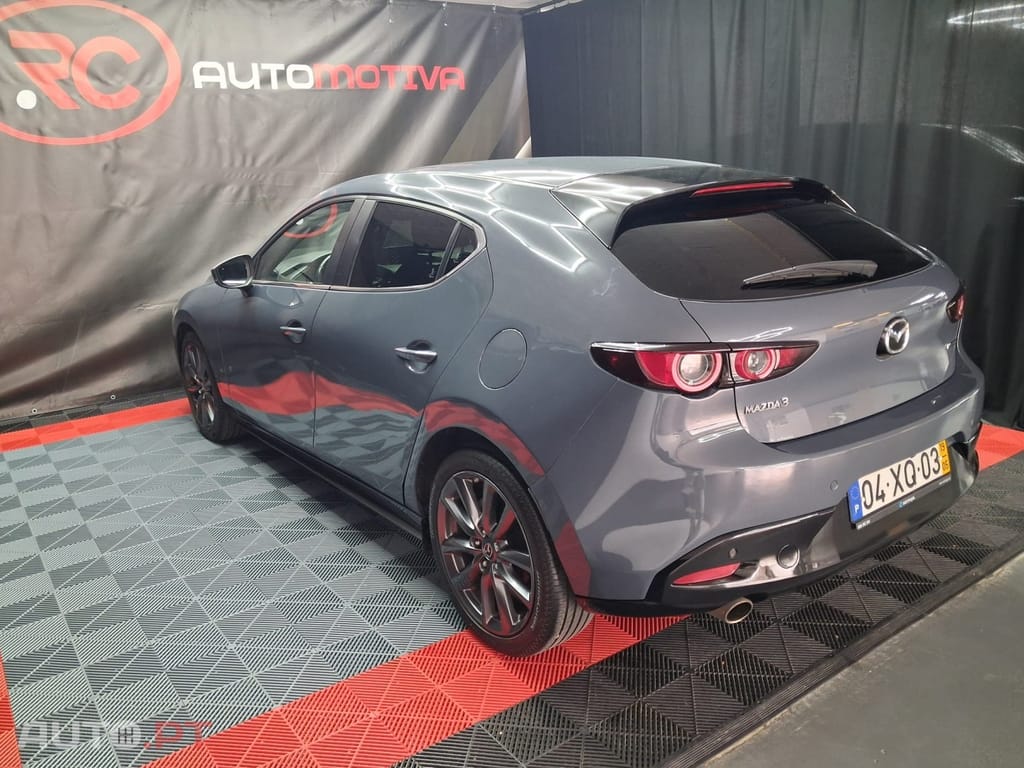 Mazda 3 e-SkyActiv