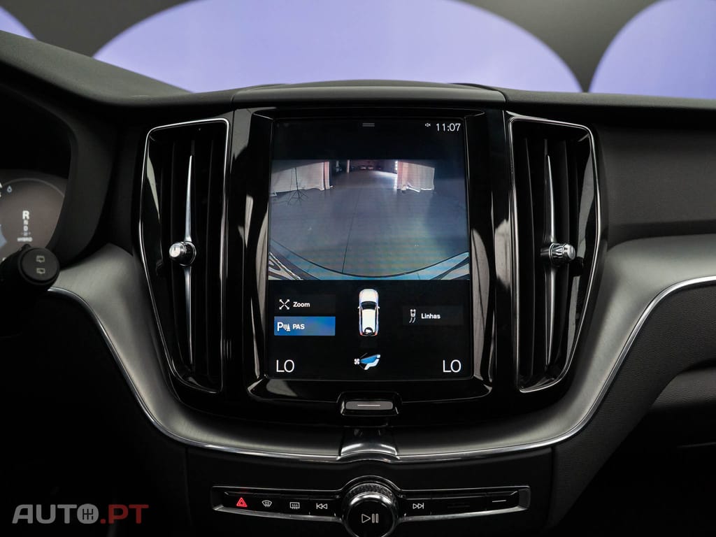 Volvo XC60 2.0 T8 PHEV Momentum Plus AWD