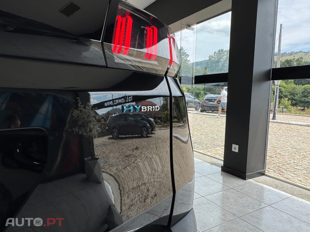 Peugeot 3008 1.6 Hybrid Active Pack e-EAT8