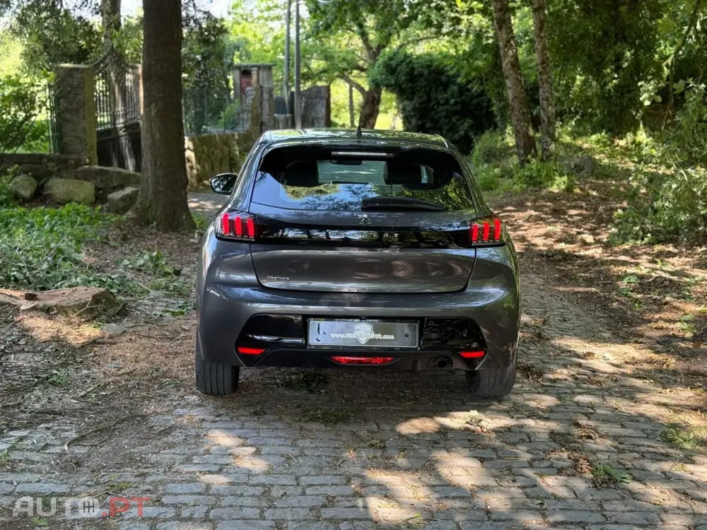 Peugeot 208 1.2 PureTech Allure Pack EAT8