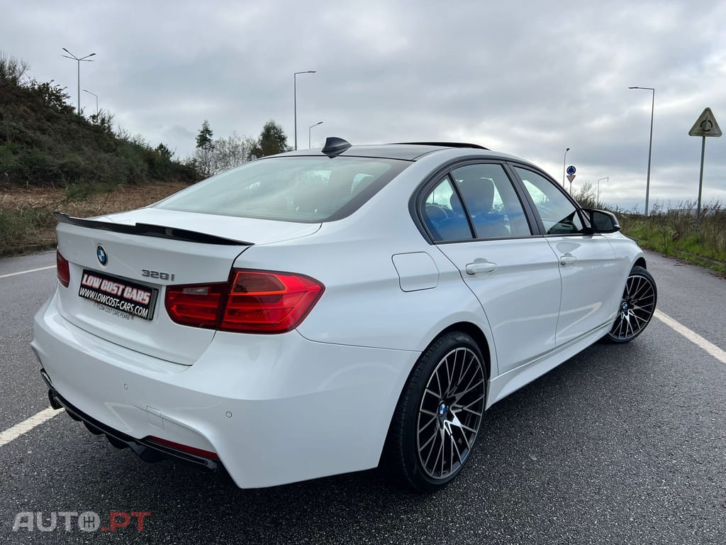 BMW 328 i Auto