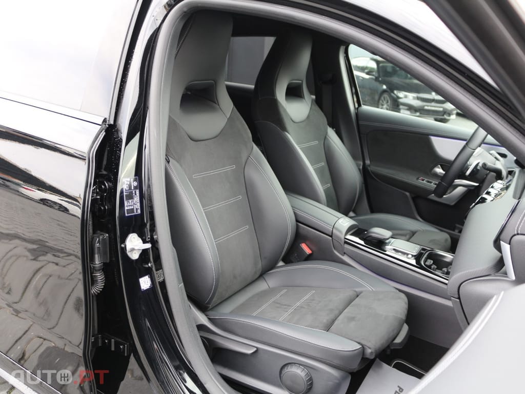 Mercedes-Benz A 250 e AMG Line