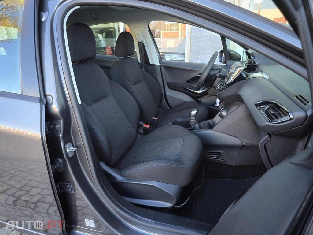 Peugeot 208 1.2 PureTech Active