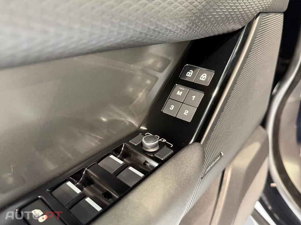 Land Rover Velar I.V.A DEDUTIVEL P400e
