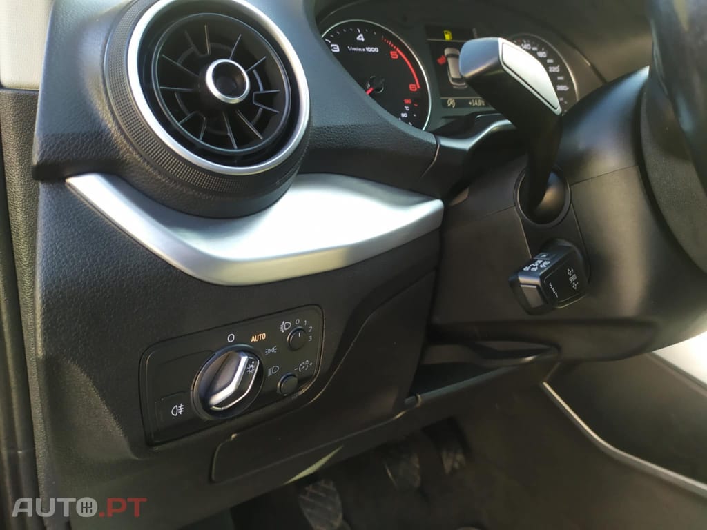 Audi Q2 1.6 TDI 116 CV SPORT