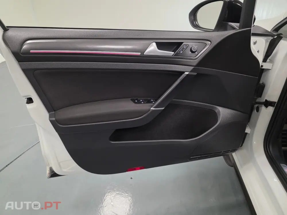 Volkswagen Golf 2.0 TSI GTI DSG Performance
