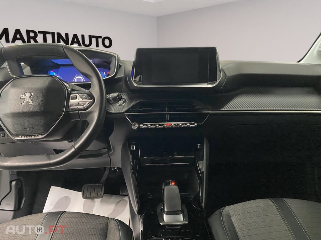 Peugeot E-208 50 kWh Allure Pack