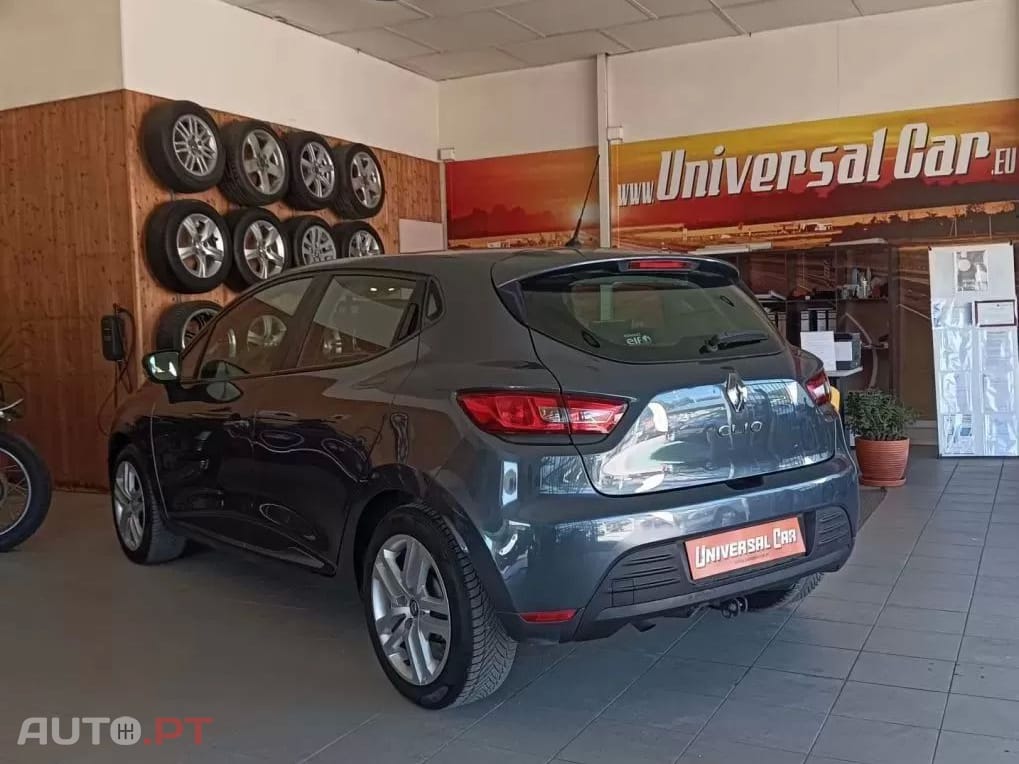 Renault Clio 0.9 TCE Confort foto 3